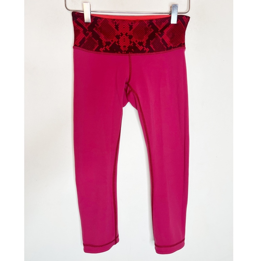 Lululemon Wonder Under Reversible. Size 4